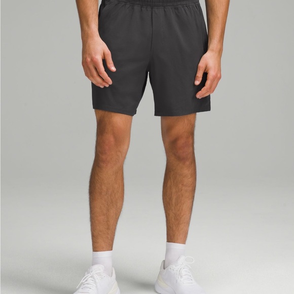 Lululemon men’s pace breaker 9” shorts lined - Picture 2 of 7